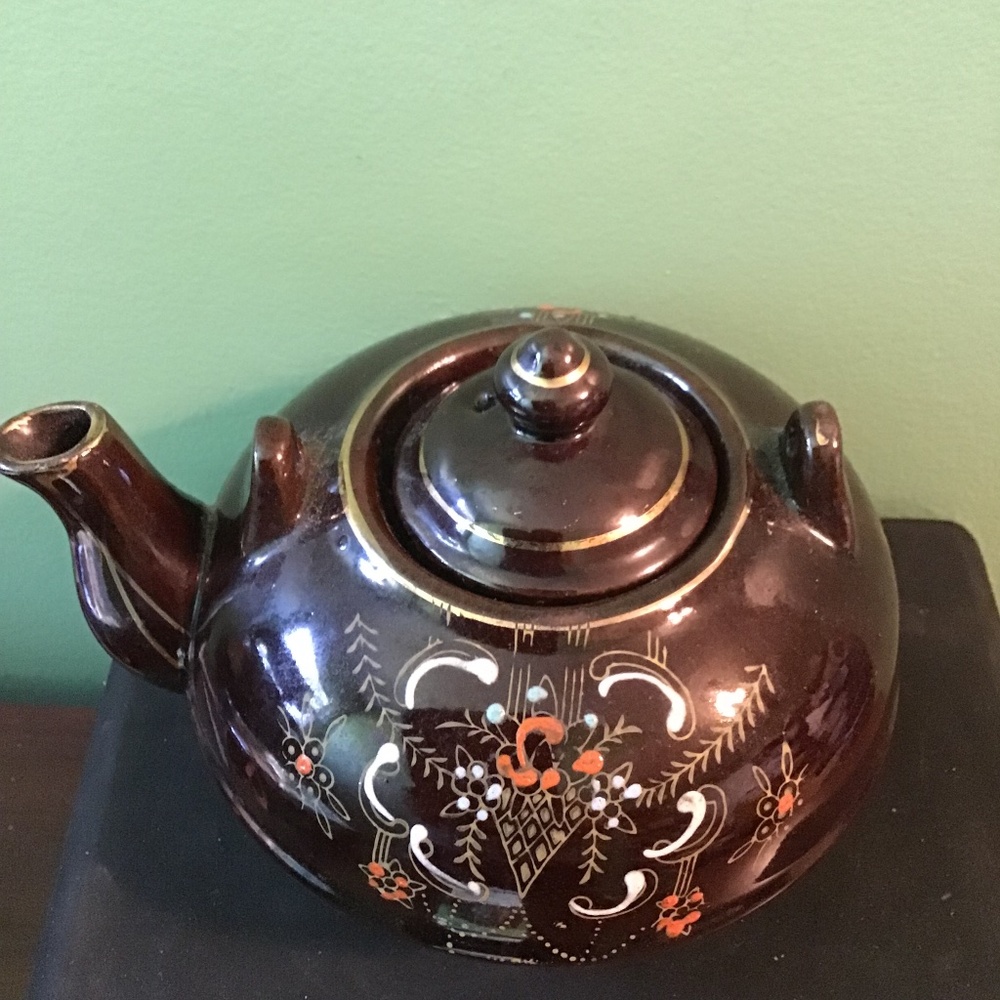 Vintage Brown Ceramic Teapot Floral Design Gold‎ Trim Collectible